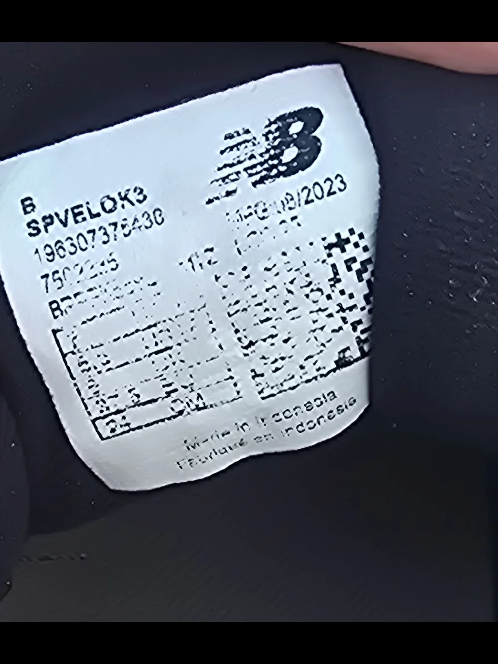 New Balance Unisex Fresh Foam Velo V3 Softball Baseball Cleats Black + White VGC